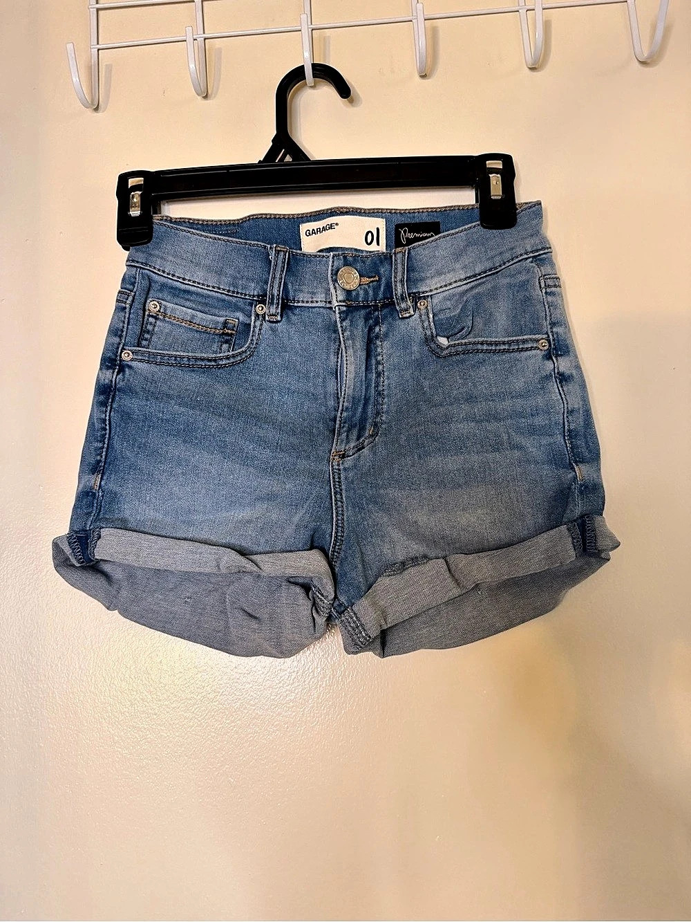 Garage Women's Blue Denim Jean Shorts—Size 0